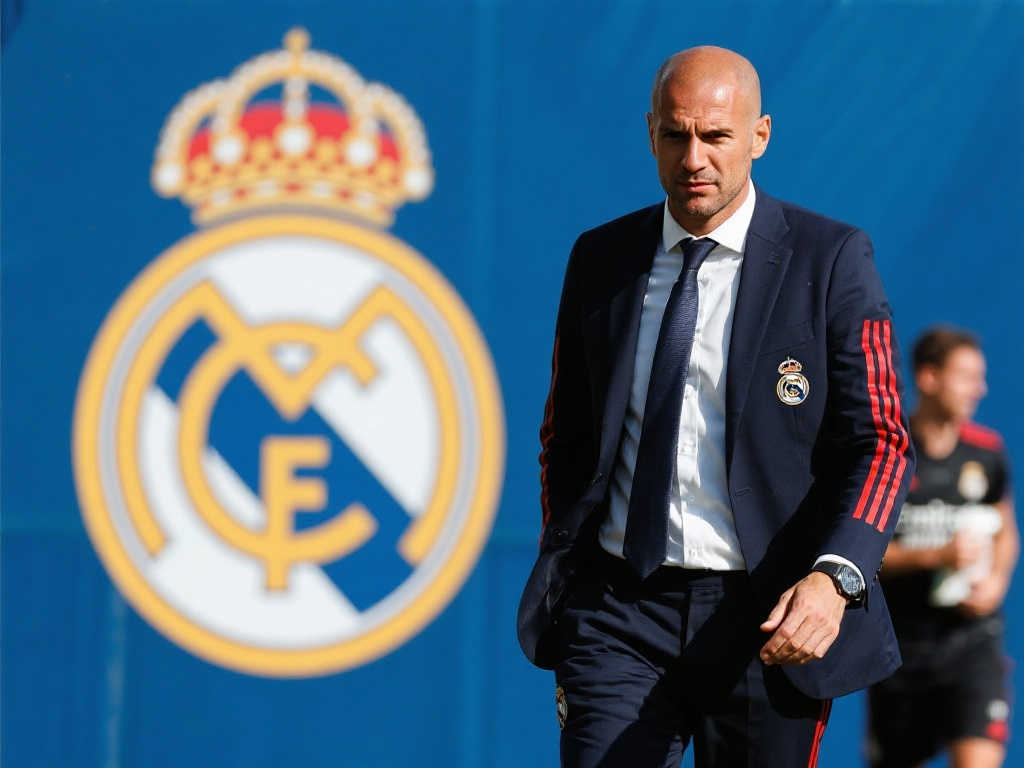 皇马计划今夏由阿隆索执教，索拉里或将指挥世俱杯？